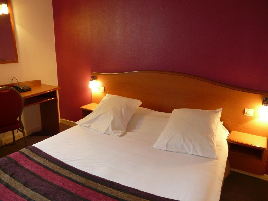 Kyriad Saint Quentin En Yvelines - Montigny Rom bilde